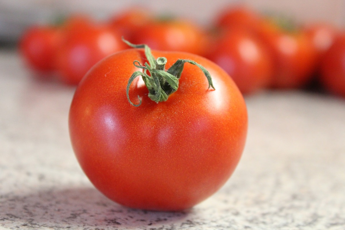 5 Beneficios de consumir tomate